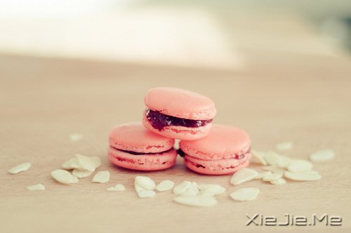 晚安心语:生命必须有裂缝,阳光才能照进来 (1)